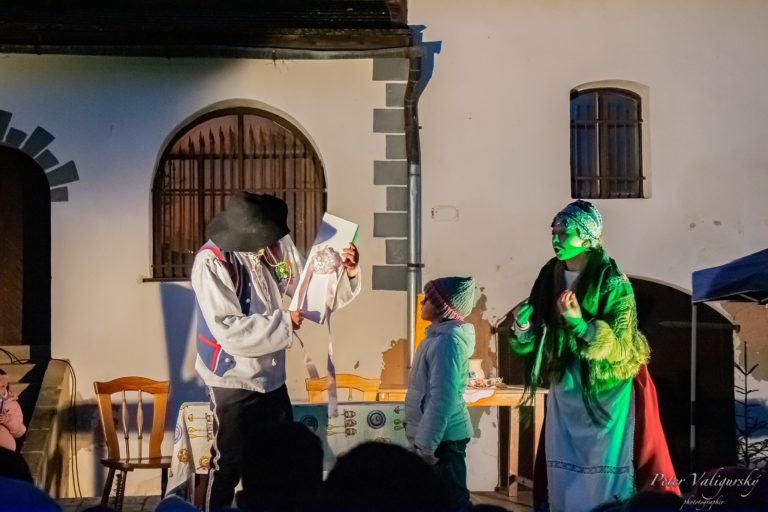 Ďuro Truľo v Podolínci na Mikuláša 2022